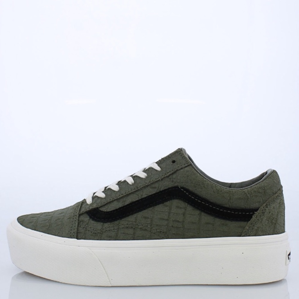 SOLD!!! Platform vans, hunter green size W8